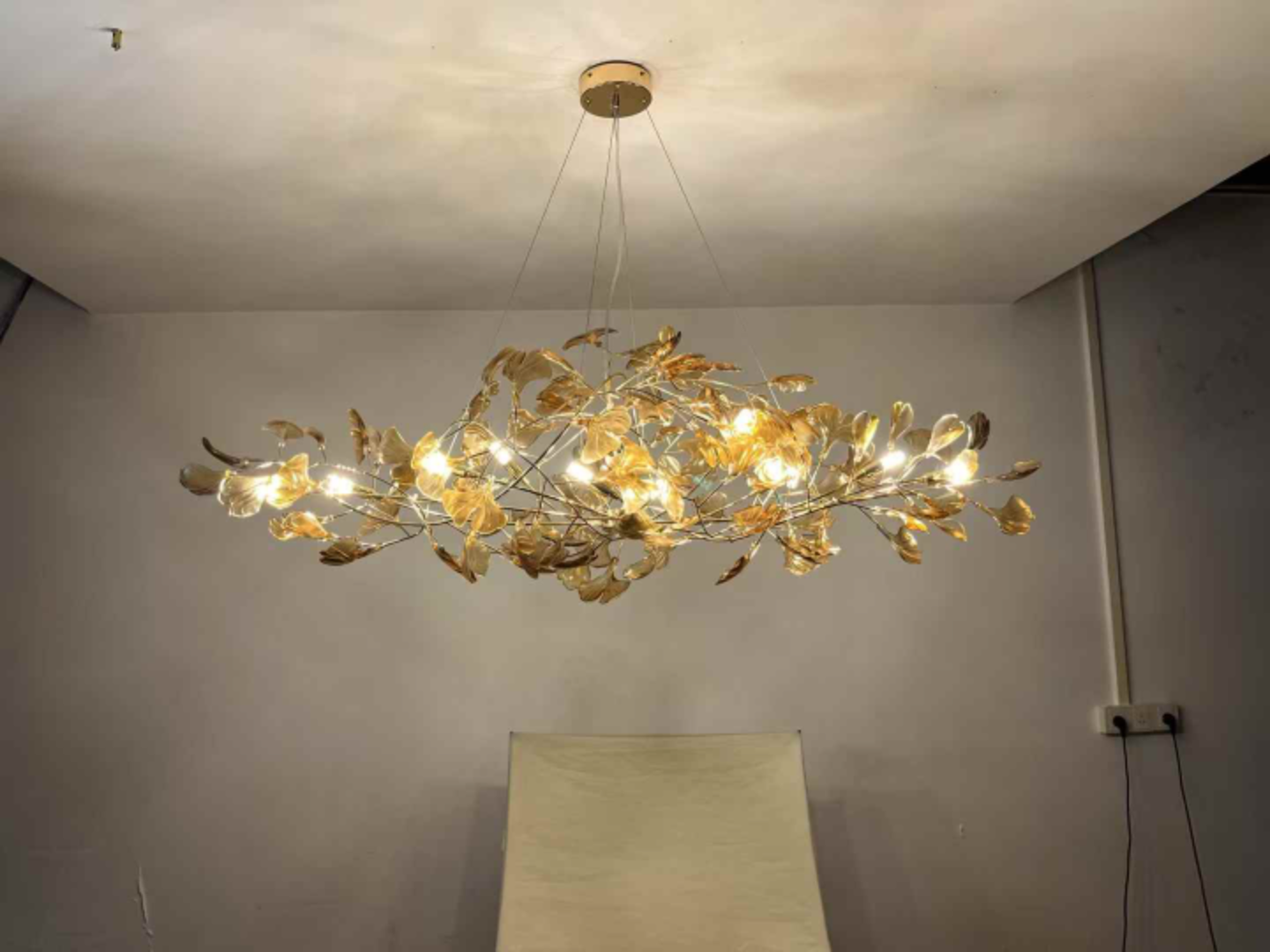 Modern Ginkgo Leaf Chandelier - Luxury Artistic Ceiling Light for Living Room Decor